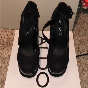 Black heels with strap